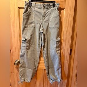 Maurice’s light khaki green cargo pants drawstring hem women’s size M